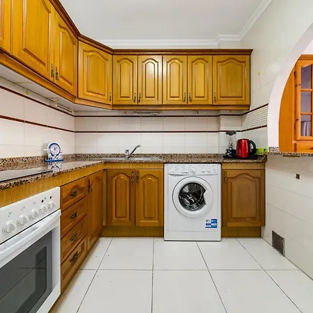 Goleta 30 Apartment *